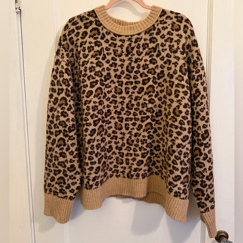 Leopard Print Sweater - Brown